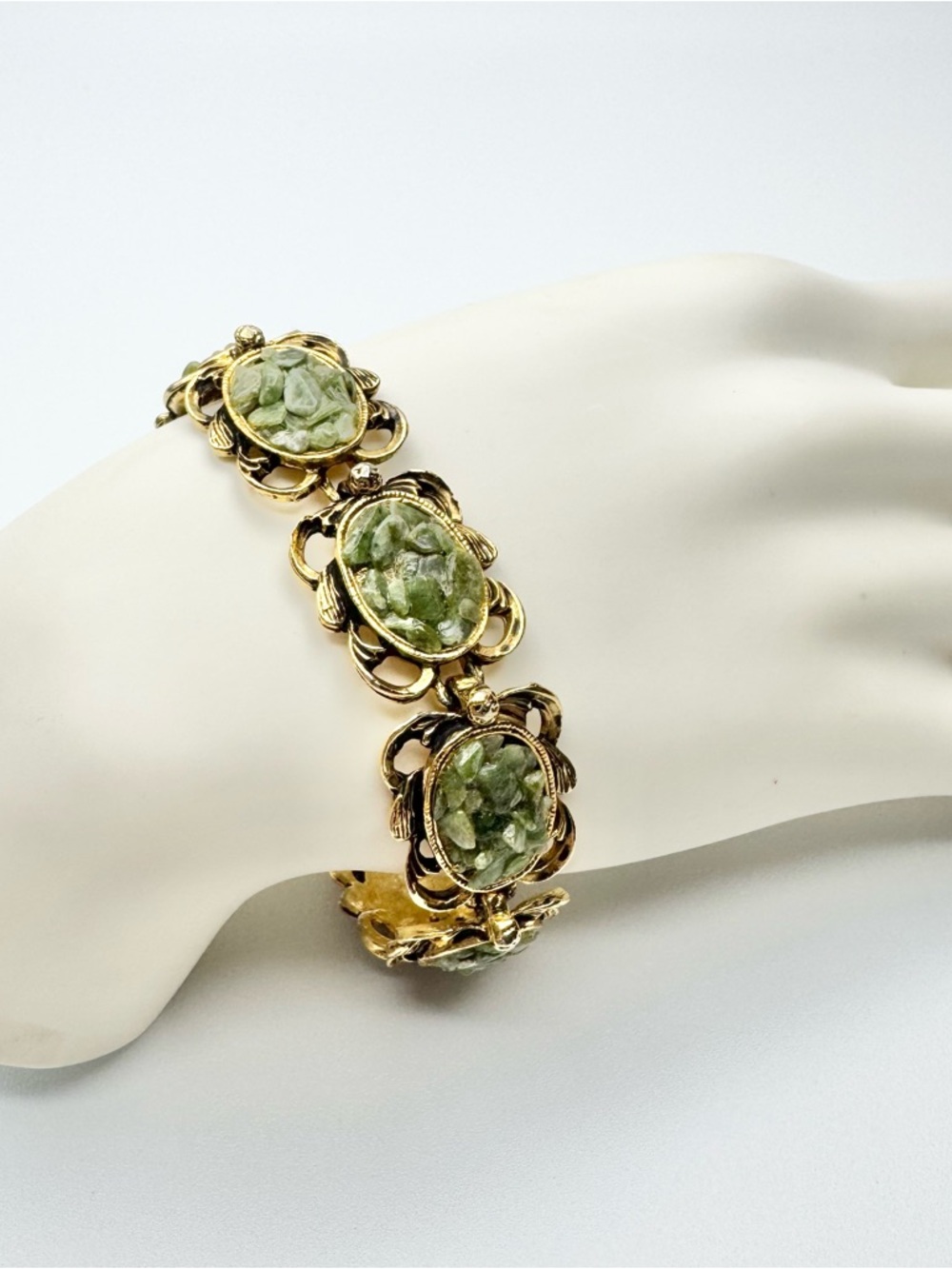 Vintage Green Jade Gold Toned Bracelet - Picture 1 of 14